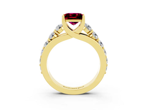 Yellow gold Princess Cut Garnet Engagement Ring with Pavé Band and Four-Prong Setting_3