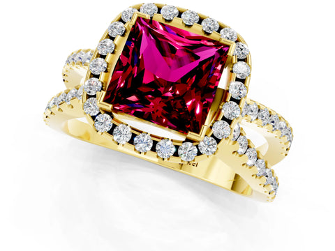 Yellow gold Princess Cut Garnet Halo Ring with Split Shank Pavé Band and Prong Setting_1