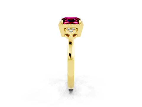 Yellow gold Princess Cut Garnet Halo Ring with Tapered Band and Four-Prong Setting_2