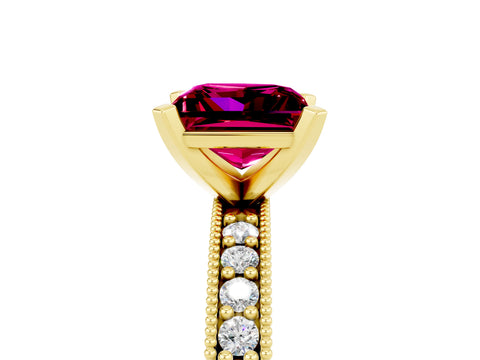 Yellow gold Princess Cut Garnet Milgrain Pavé Engagement Ring with Four-Prong Setting_17