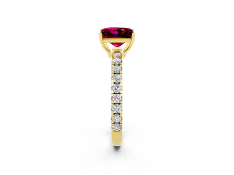 Yellow gold Princess Cut Garnet Pavé Solitaire Engagement Ring with Four-Prong Setting_14