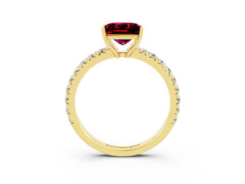 Yellow gold Princess Cut Garnet Pavé Solitaire Engagement Ring with Four-Prong Setting_15
