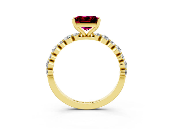 Yellow gold Princess Cut Garnet Prong Set Engagement Ring with Pavé Band