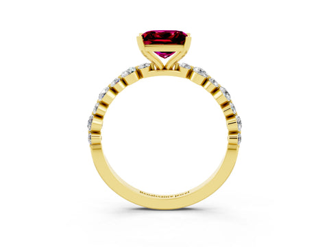 Yellow gold Princess Cut Garnet Prong Set Engagement Ring with Pavé Band_3