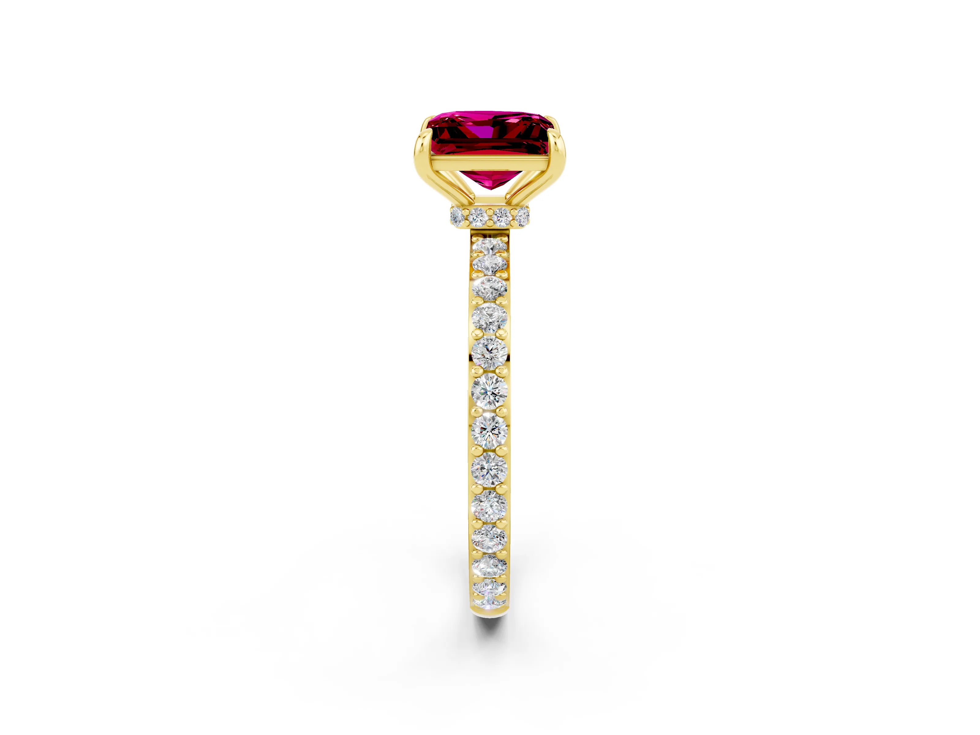 Yellow gold Princess Cut Garnet Ring with Pavé Band and Four-Prong Setting_2