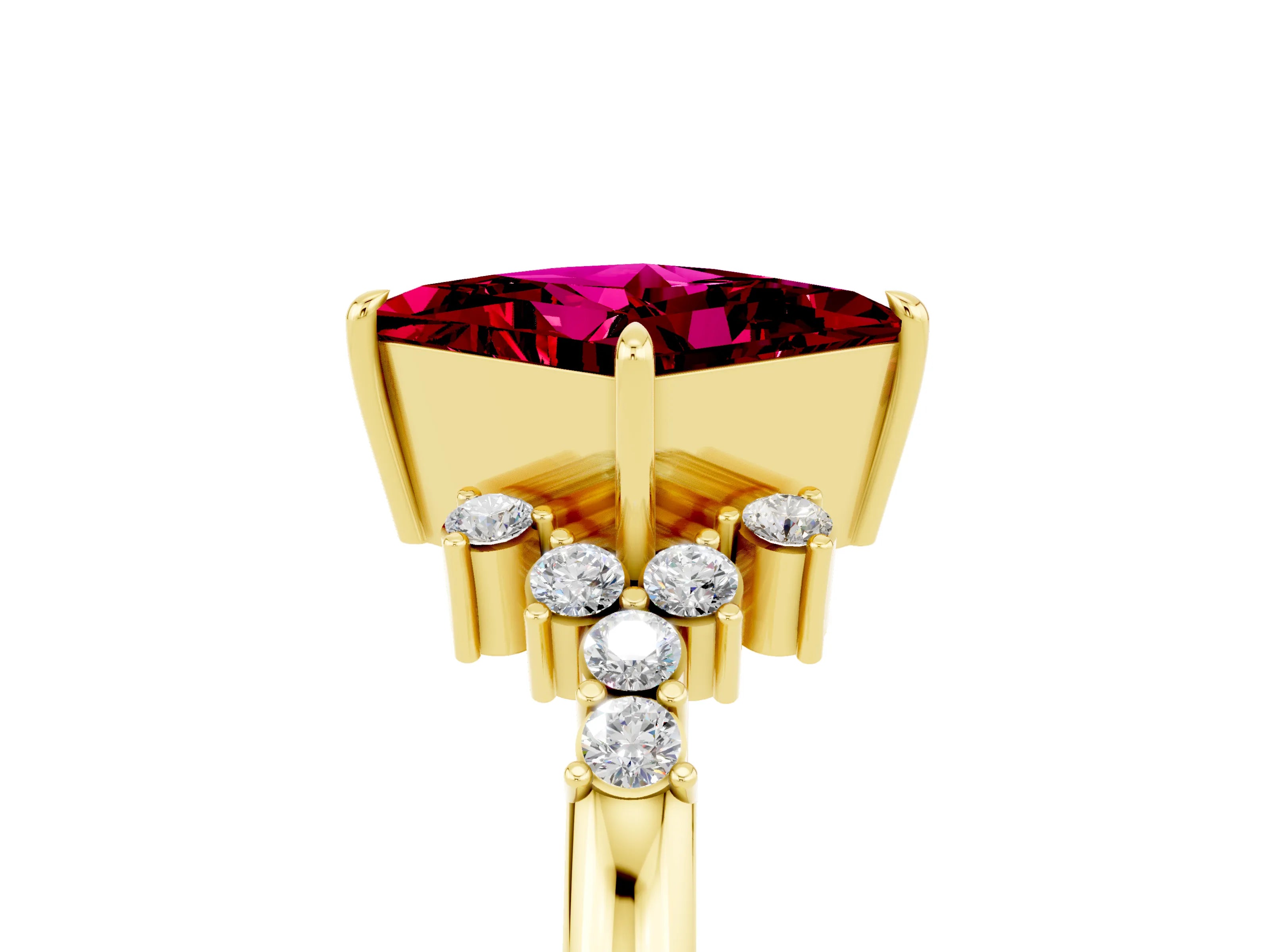 Yellow gold Princess Cut Garnet Ring with Side Stones and Four-Prong Setting_42