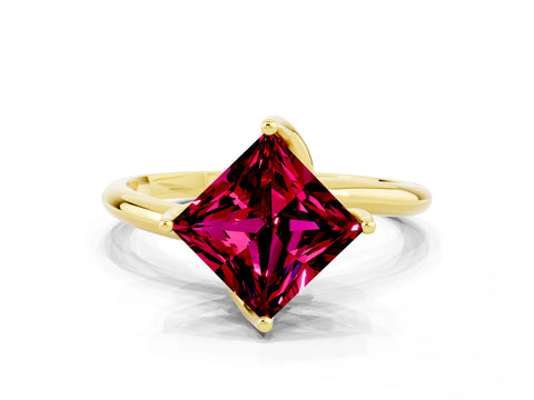 Yellow gold Princess Cut Garnet Solitaire Engagement Ring with Four-Prong Setting and Classic Band_12