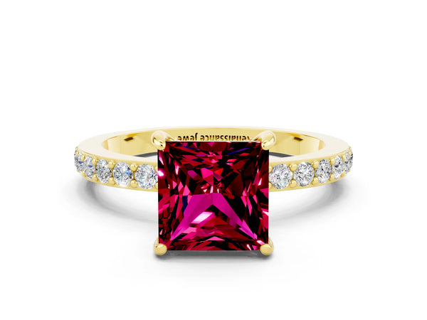 Yellow gold Princess Cut Garnet Solitaire Engagement Ring with Pavé Band and Four-Prong Setting