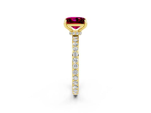 Yellow gold Princess Cut Garnet Solitaire Engagement Ring with Pavé Band and Four-Prong Setting_2