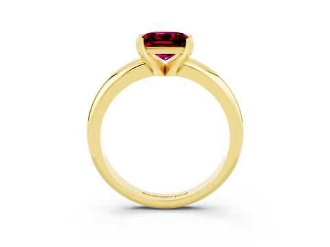 Yellow gold Princess Cut Garnet Solitaire Engagement Ring with Round Band and Four-Prong Setting_3