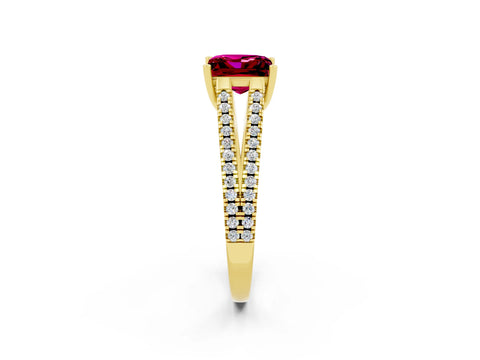 Yellow gold Princess Cut Garnet Solitaire Engagement Ring with Split Shank Pavé Band_2