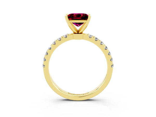 Yellow gold Princess Cut Garnet Solitaire Ring with Pavé Accents and Four-Prong Setting