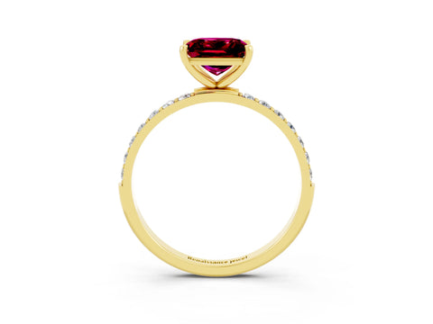 Yellow gold Princess Cut Garnet Solitaire Ring with Pave Band and Four Prong Setting_27