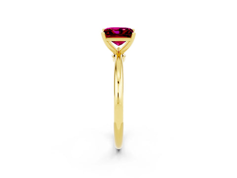 Yellow gold Princess Cut Garnet Solitaire Ring with Six-Prong Setting and Classic Band_2