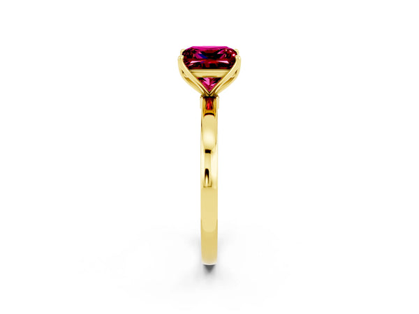 Yellow gold Princess Cut Garnet Solitaire Ring with Thin Band and Prong Setting