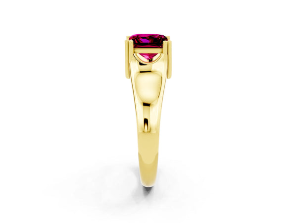 Yellow gold Princess Cut Garnet Solitaire Ring with Wide Band and Prong Setting