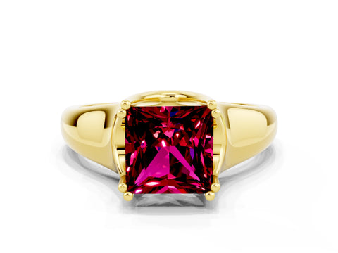 Yellow gold Princess Cut Garnet Solitaire Ring with Wide Band and Prong Setting