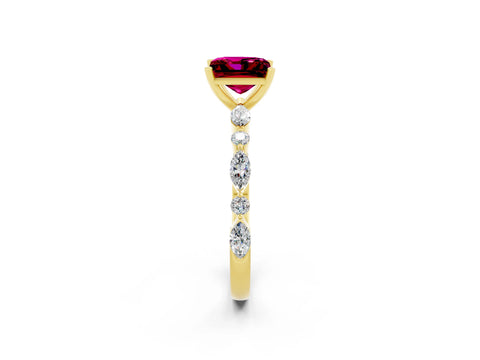 Yellow gold Princess Cut Garnet Solitaire with Side Stones on a Pavé Band and Four-Prong Setting_2