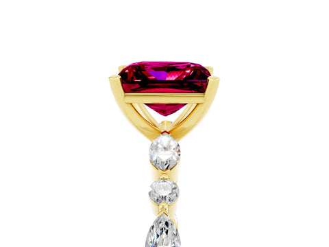 Yellow gold Princess Cut Garnet Solitaire with Side Stones on a Pavé Band and Four-Prong Setting_5