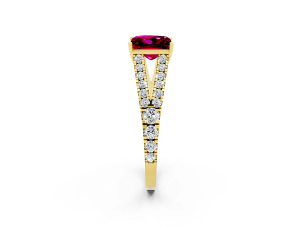 Yellow gold Princess Cut Garnet Split Shank Pavé Engagement Ring with Four-Prong Setting