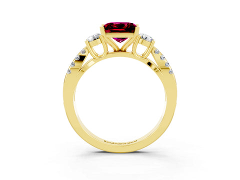 Yellow gold Princess Cut Garnet Three-Stone Ring with Pavé Split Shank and Four-Prong Setting_3