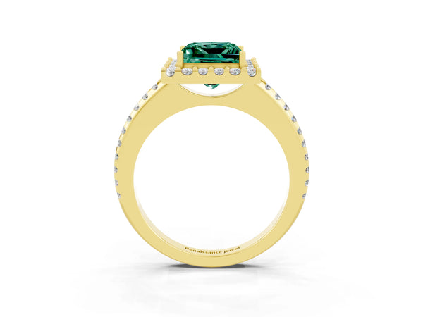 Yellow gold Princess Cut Green Sapphire Pavé Halo Ring with Four-Prong Setting
