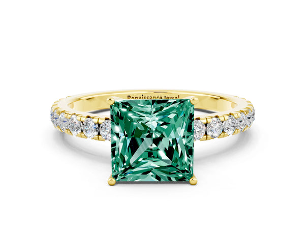 Yellow gold Princess Cut Green Sapphire Pavé Solitaire Engagement Ring with Four-Prong Setting