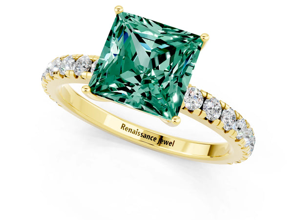 Yellow gold Princess Cut Green Sapphire Pavé Solitaire Engagement Ring with Four-Prong Setting