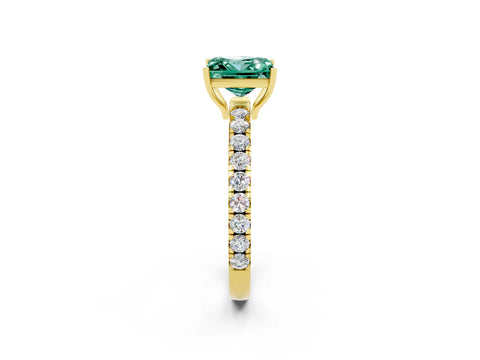 Yellow gold Princess Cut Green Sapphire Pavé Solitaire Engagement Ring with Four-Prong Setting_14