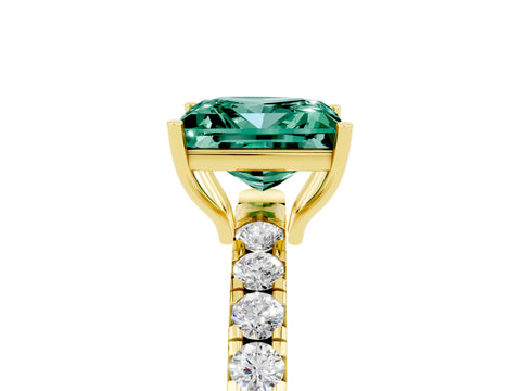 Yellow gold Princess Cut Green Sapphire Pavé Solitaire Engagement Ring with Four-Prong Setting_17