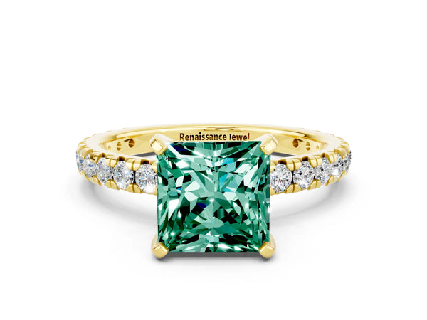 Yellow gold Princess Cut Green Sapphire Pavé Solitaire Ring with Round Band and Prong Setting