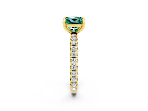 Yellow gold Princess Cut Green Sapphire Pavé Solitaire Ring with Round Band and Prong Setting