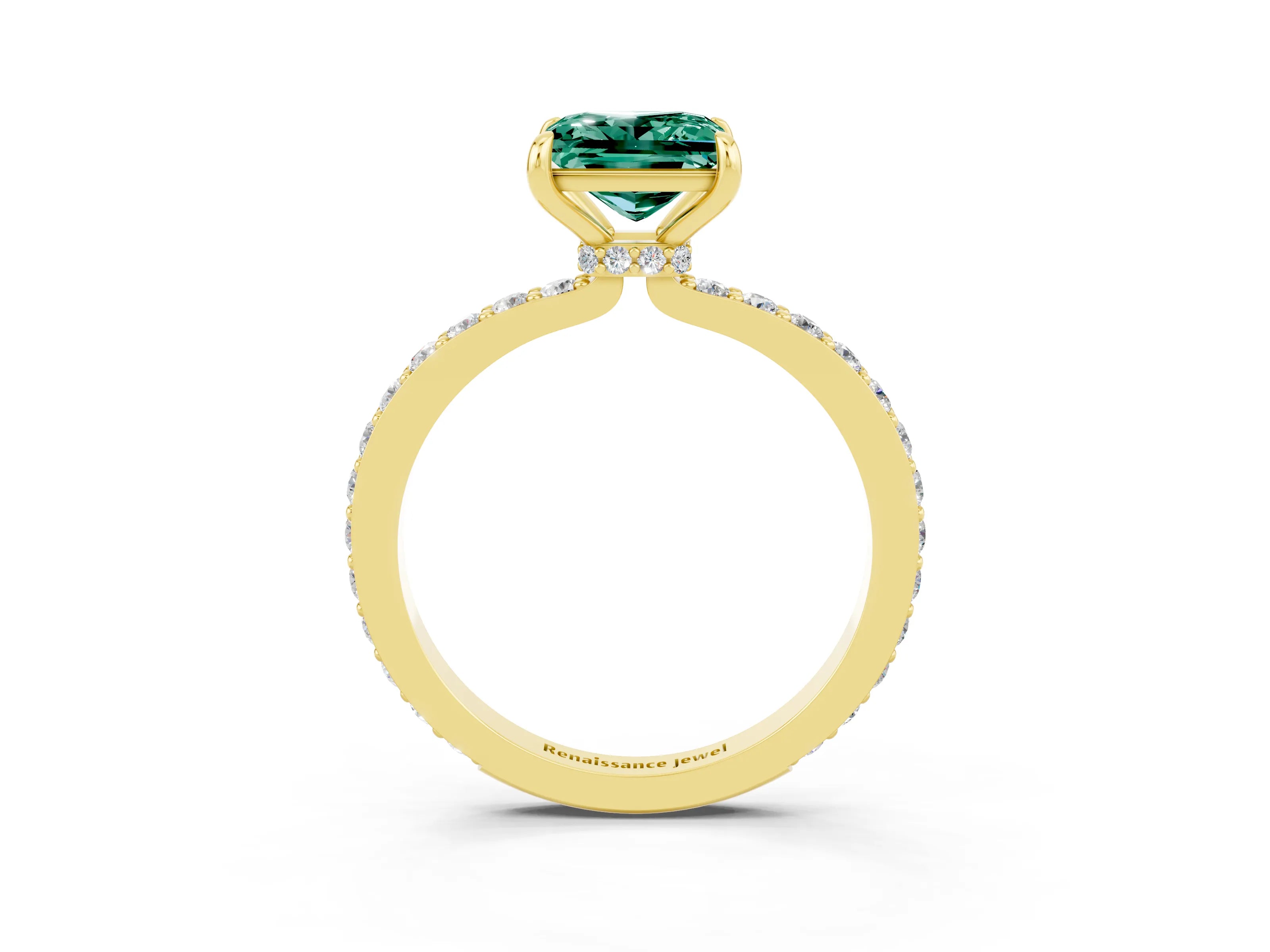 Yellow gold Princess Cut Green Sapphire Ring with Pavé Band and Four-Prong Setting_3