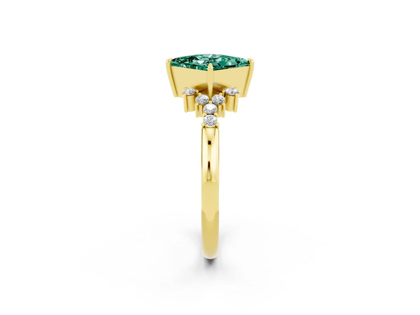 Yellow gold Princess Cut Green Sapphire Ring with Side Stones and Four-Prong Setting