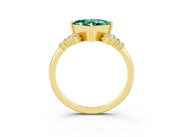 Yellow gold Princess Cut Green Sapphire Ring with Side Stones and Four-Prong Setting