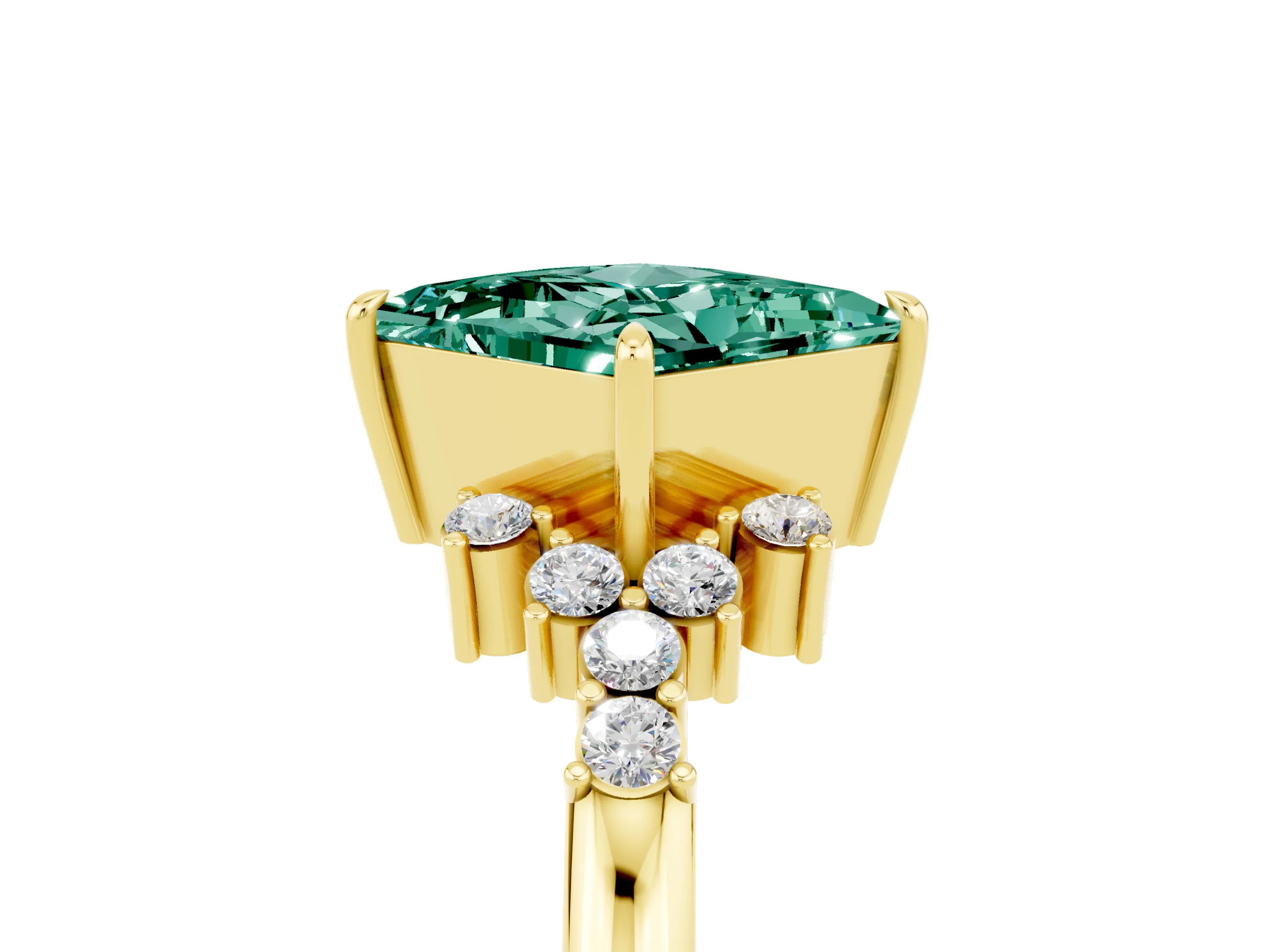 Yellow gold Princess Cut Green Sapphire Ring with Side Stones and Four-Prong Setting_41