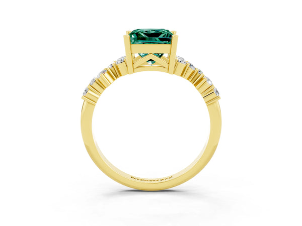 Yellow gold Princess Cut Green Sapphire Scattered Round Accent Ring with Prong Setting