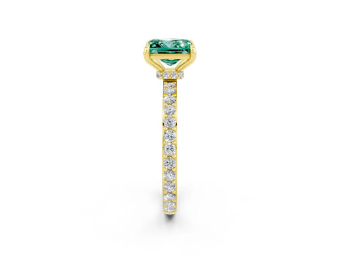 Yellow gold Princess Cut Green Sapphire Solitaire Engagement Ring with Pavé Band and Four-Prong Setting_2