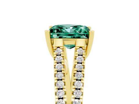 Yellow gold Princess Cut Green Sapphire Solitaire Engagement Ring with Split Shank Pavé Band_5