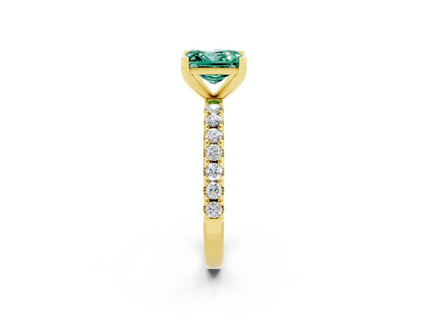 Yellow gold Princess Cut Green Sapphire Solitaire Pavé Band with Four-Prong Setting