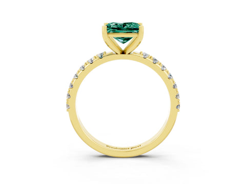 Yellow gold Princess Cut Green Sapphire Solitaire Pavé Band with Four-Prong Setting_3