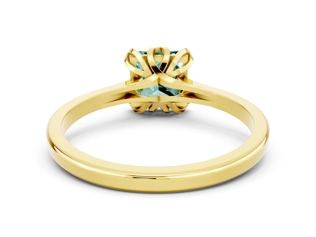 Yellow gold Princess Cut Green Sapphire Solitaire Ring with Flower Prong Setting and Classic Band_12