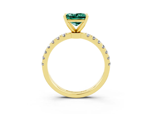 Yellow gold Princess Cut Green Sapphire Solitaire Ring with Pavé Accents and Four-Prong Setting