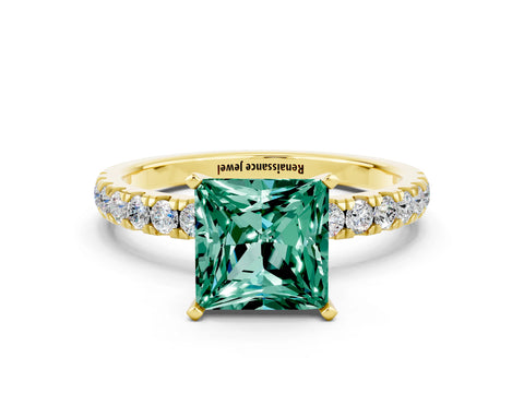 Yellow gold Princess Cut Green Sapphire Solitaire Ring with Pavé Accents and Four-Prong Setting