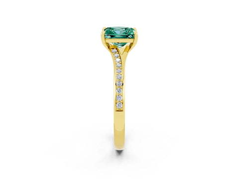 Yellow gold Princess Cut Green Sapphire Solitaire Ring with Pavé Band and Prong Setting_14