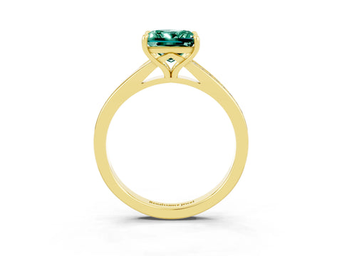 Yellow gold Princess Cut Green Sapphire Solitaire Ring with Pavé Band and Prong Setting_15