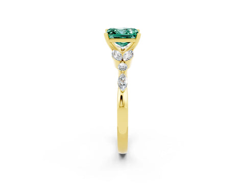 Yellow gold Princess Cut Green Sapphire Solitaire Ring with Side Stones and Four-Prong Setting_14