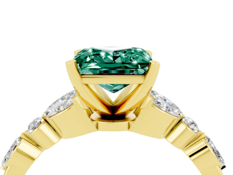 Yellow gold Princess Cut Green Sapphire Solitaire Ring with Side Stones and Four-Prong Setting_16