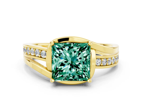 Yellow gold Princess Cut Green Sapphire Solitaire Ring with Split Shank and Prong Setting