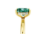 Yellow gold Princess Cut Green Sapphire Solitaire Ring with Thin Band and Four-Prong Setting_5
